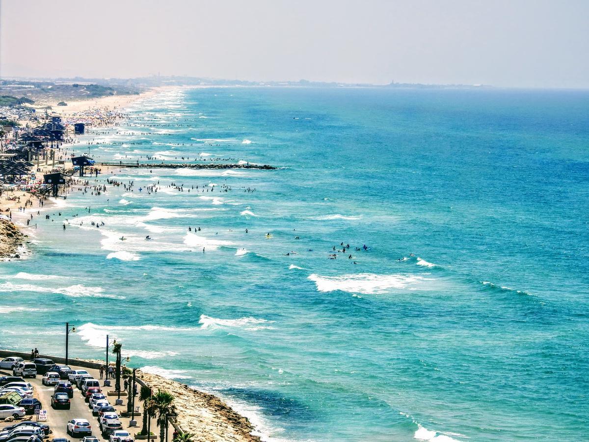 Luxurious Beach Apartment Хайфа Екстер'єр фото