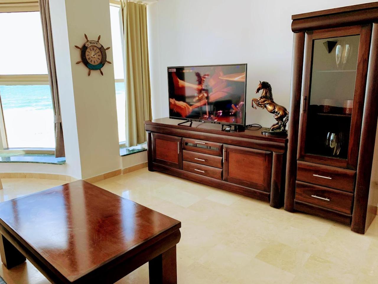 Luxurious Beach Apartment Хайфа Екстер'єр фото